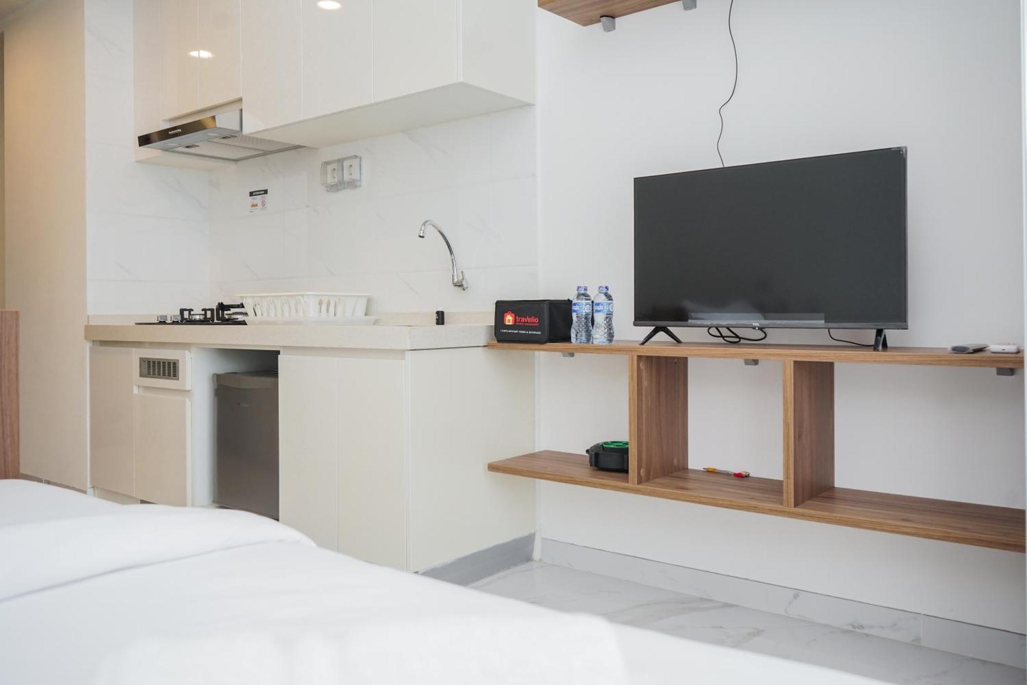 Apartemen And Elegant At Sky House Bsd By Travelio Tangerang