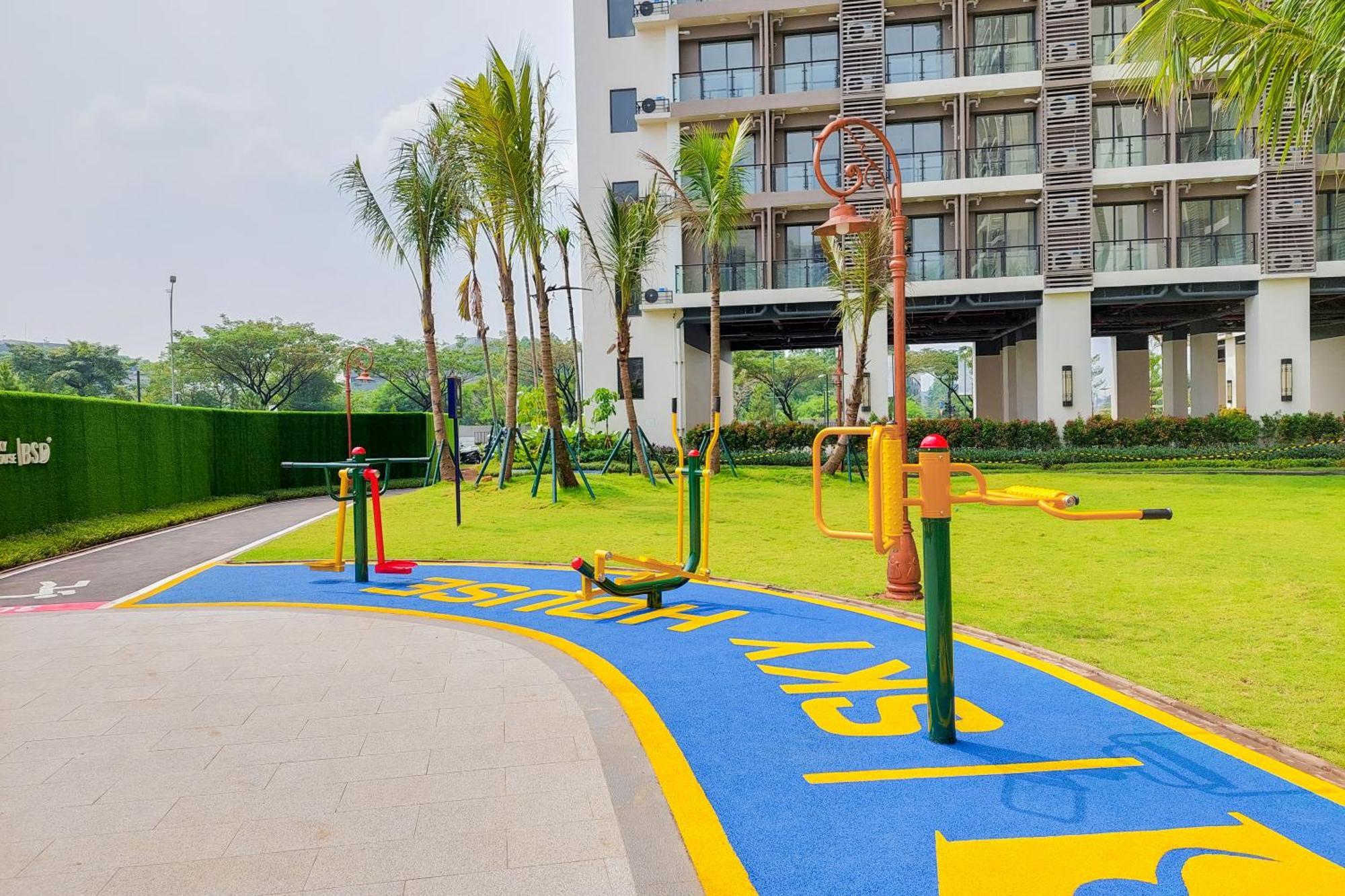And Elegant At Sky House Bsd By Travelio *