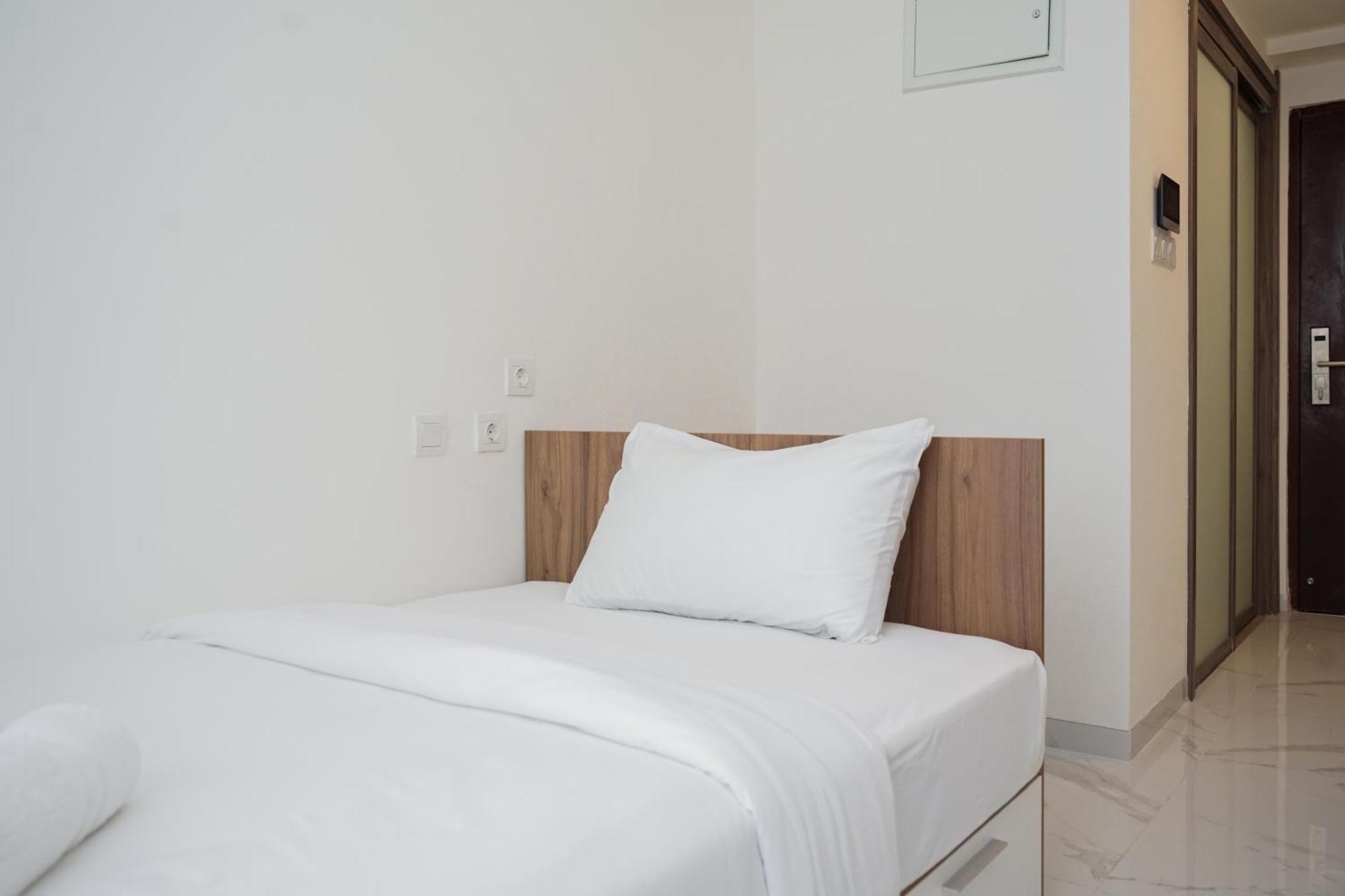 Apartemen And Elegant At Sky House Bsd By Travelio